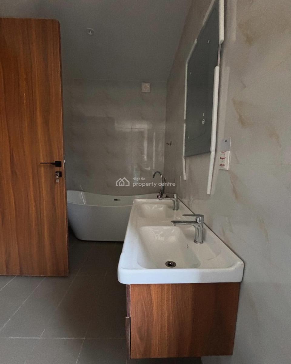 4-bedroom Semi-detached Duplex with Bq, Victoria Island (vi), Lagos, Semi-detached Duplex for Rent