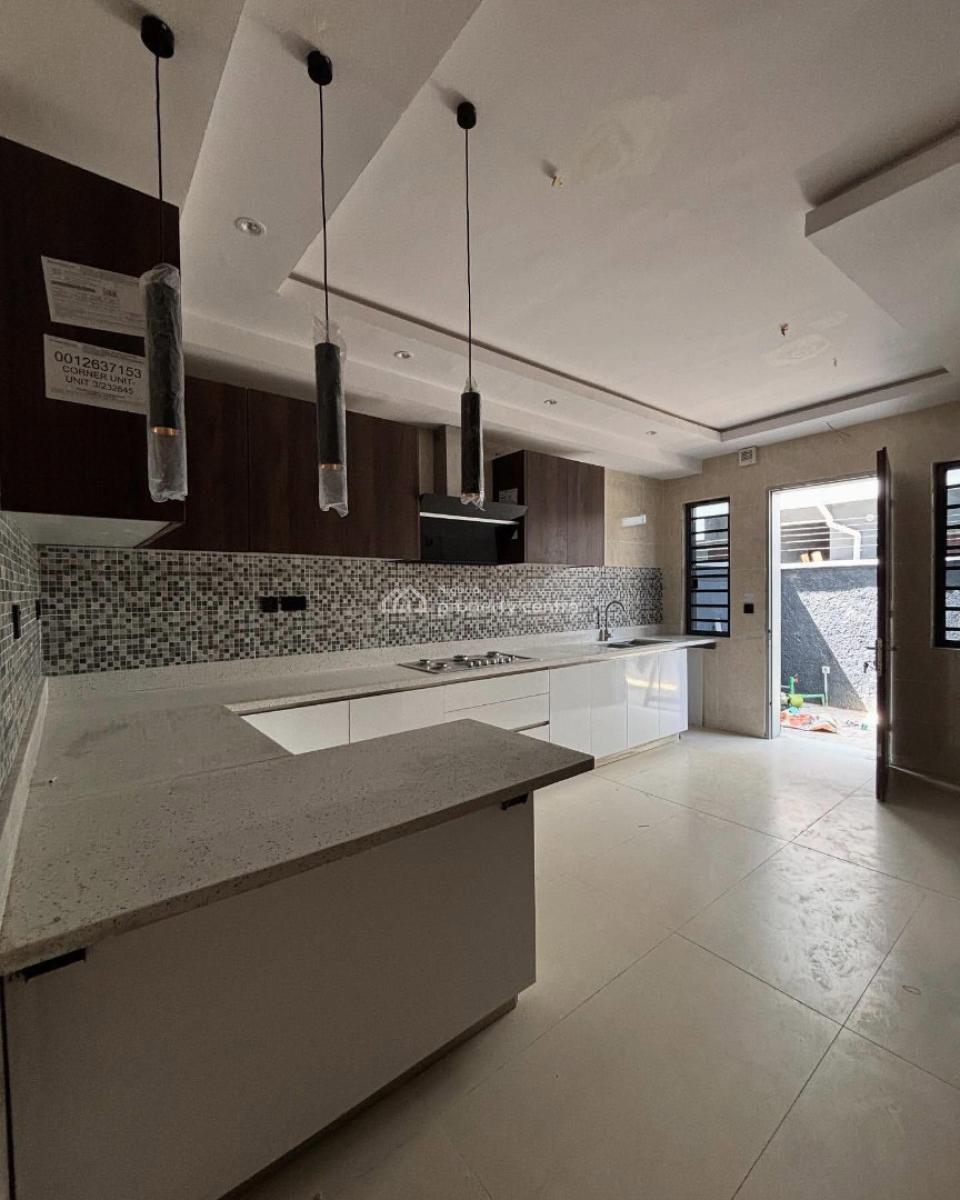 4-bedroom Semi-detached Duplex with Bq, Victoria Island (vi), Lagos, Semi-detached Duplex for Rent