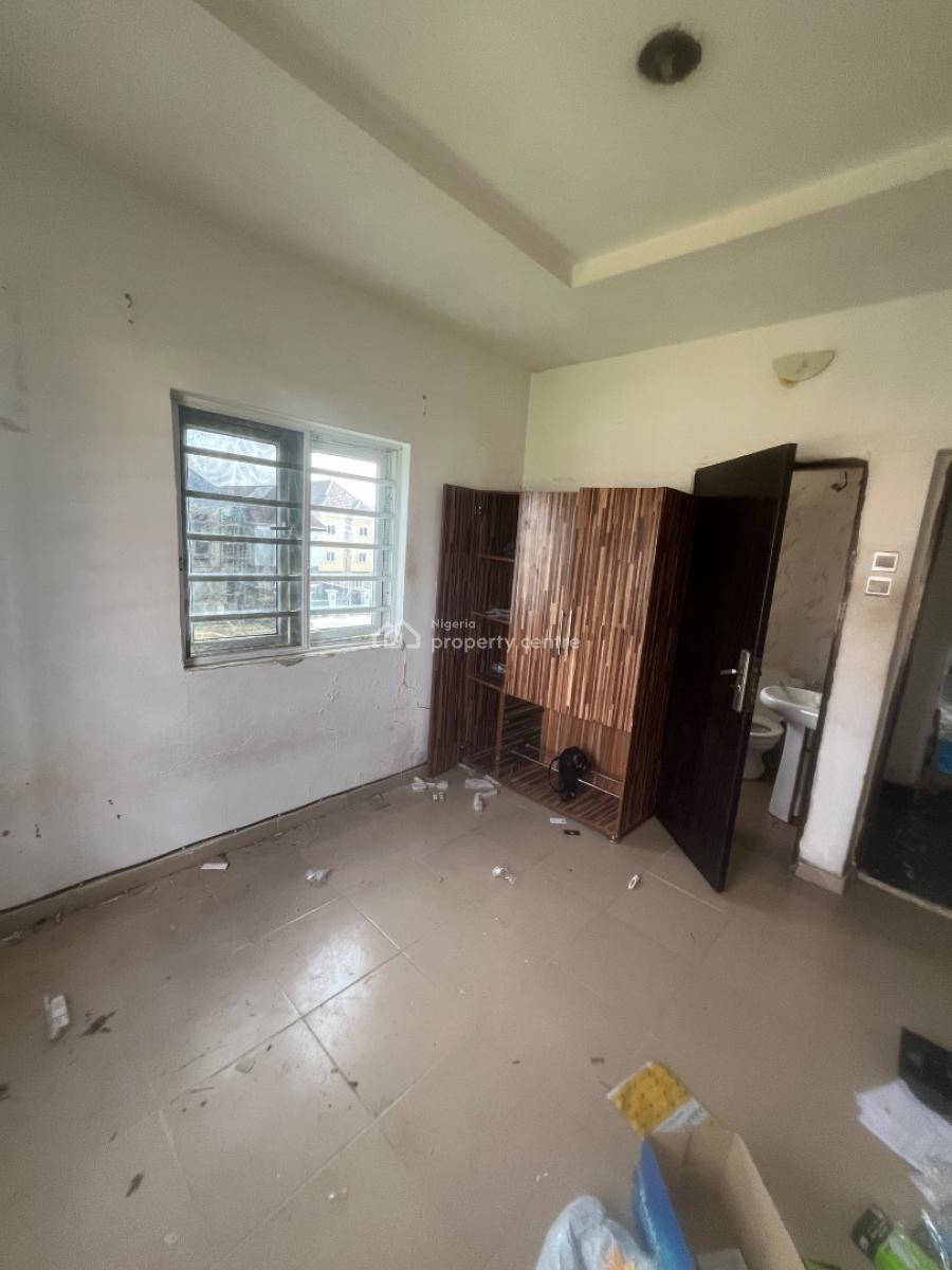 Nice and Beautiful 2bedroom Flat Upstairs, Mobil Road Ilaje, Ajah, Lagos, Flat / Apartment for Rent