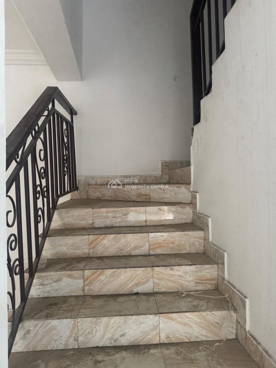 Well Maintaned 5-bedroom Terrace Duplex, Ilaje, Ajah, Lagos, Terraced Duplex for Rent