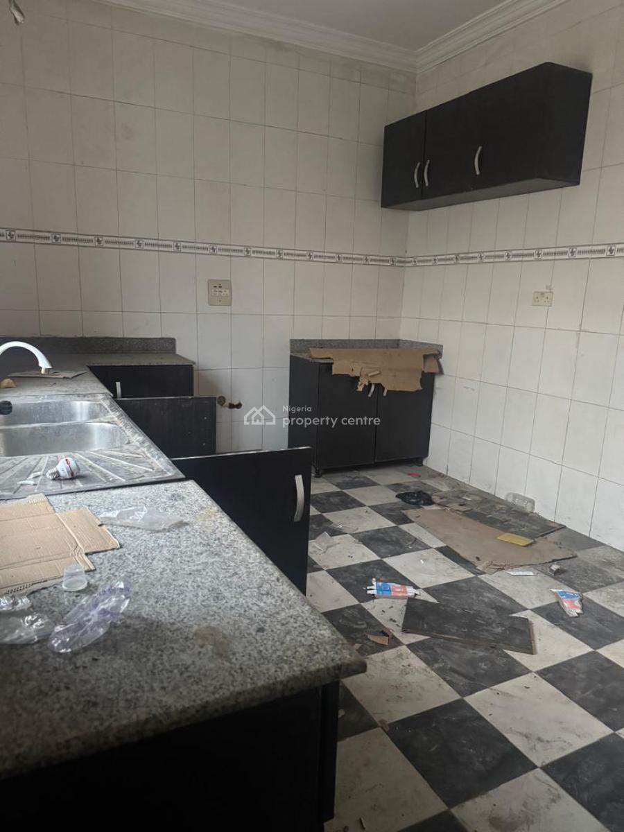 Well Maintaned 5-bedroom Terrace Duplex, Ilaje, Ajah, Lagos, Terraced Duplex for Rent