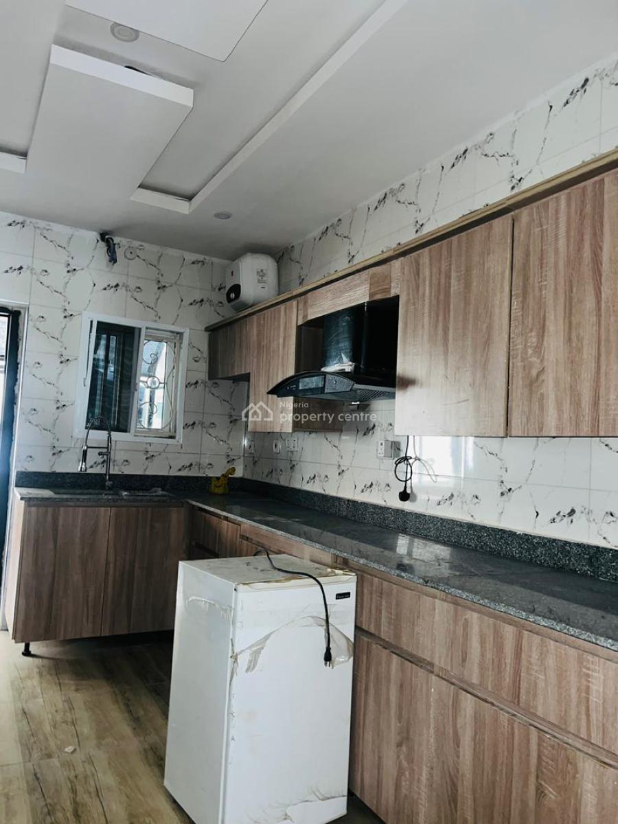 Massive 3 Bedrooms Terraced Duplex, Meridian Park Estate, Awoyaya, Ibeju Lekki, Lagos, Terraced Duplex for Rent