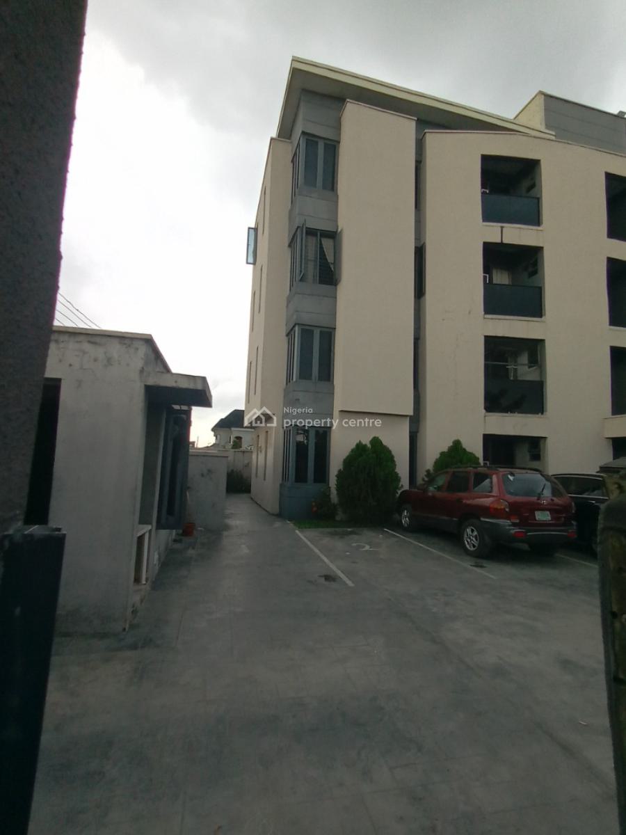 Executive 2 Bedroom Flat Upstairs, Off Mobil Road, Ajah, Lagos, Flat / Apartment for Rent