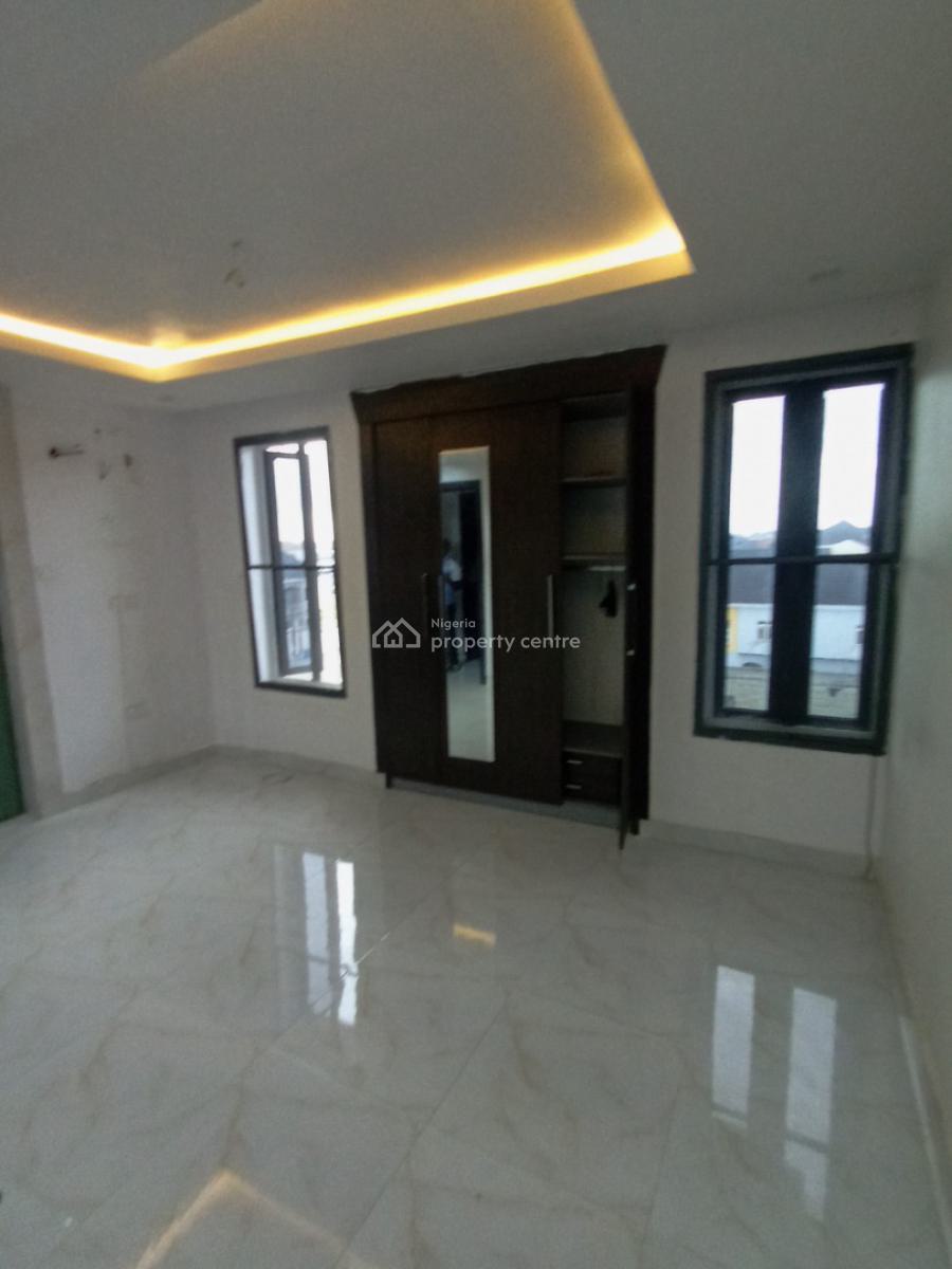 Executive 2 Bedroom Flat Upstairs, Off Mobil Road, Ajah, Lagos, Flat / Apartment for Rent