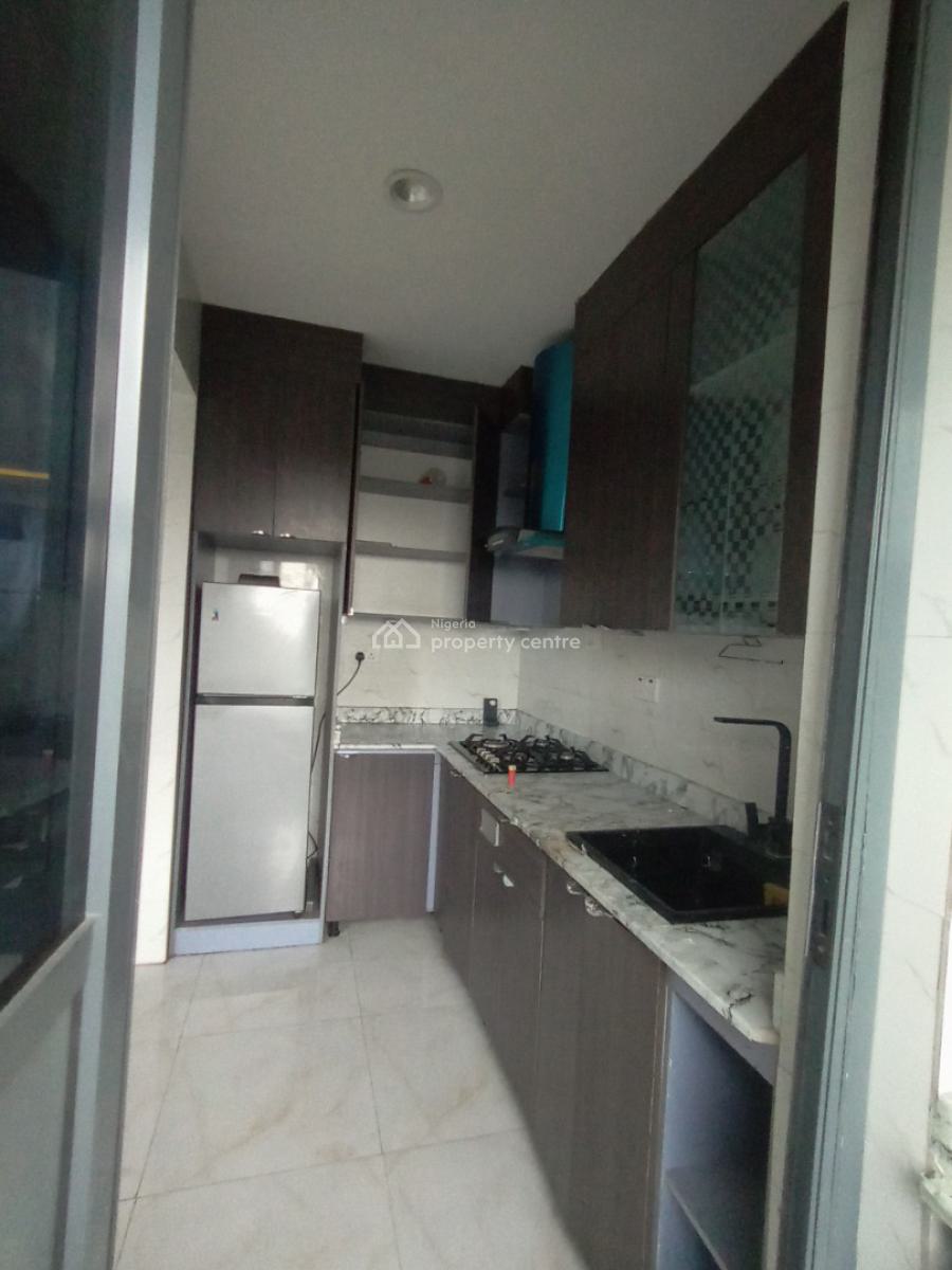 Executive 2 Bedroom Flat Upstairs, Off Mobil Road, Ajah, Lagos, Flat / Apartment for Rent