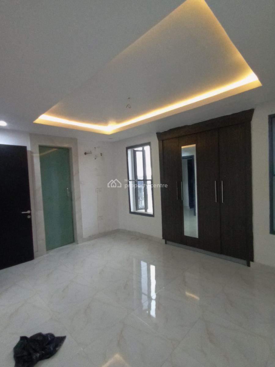 Executive 2 Bedroom Flat Upstairs, Off Mobil Road, Ajah, Lagos, Flat / Apartment for Rent