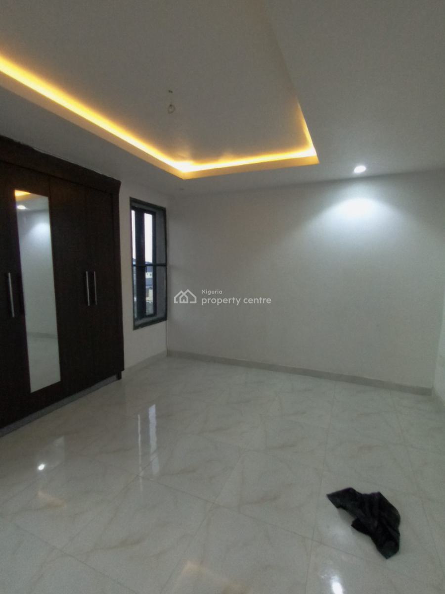 Executive 2 Bedroom Flat Upstairs, Off Mobil Road, Ajah, Lagos, Flat / Apartment for Rent