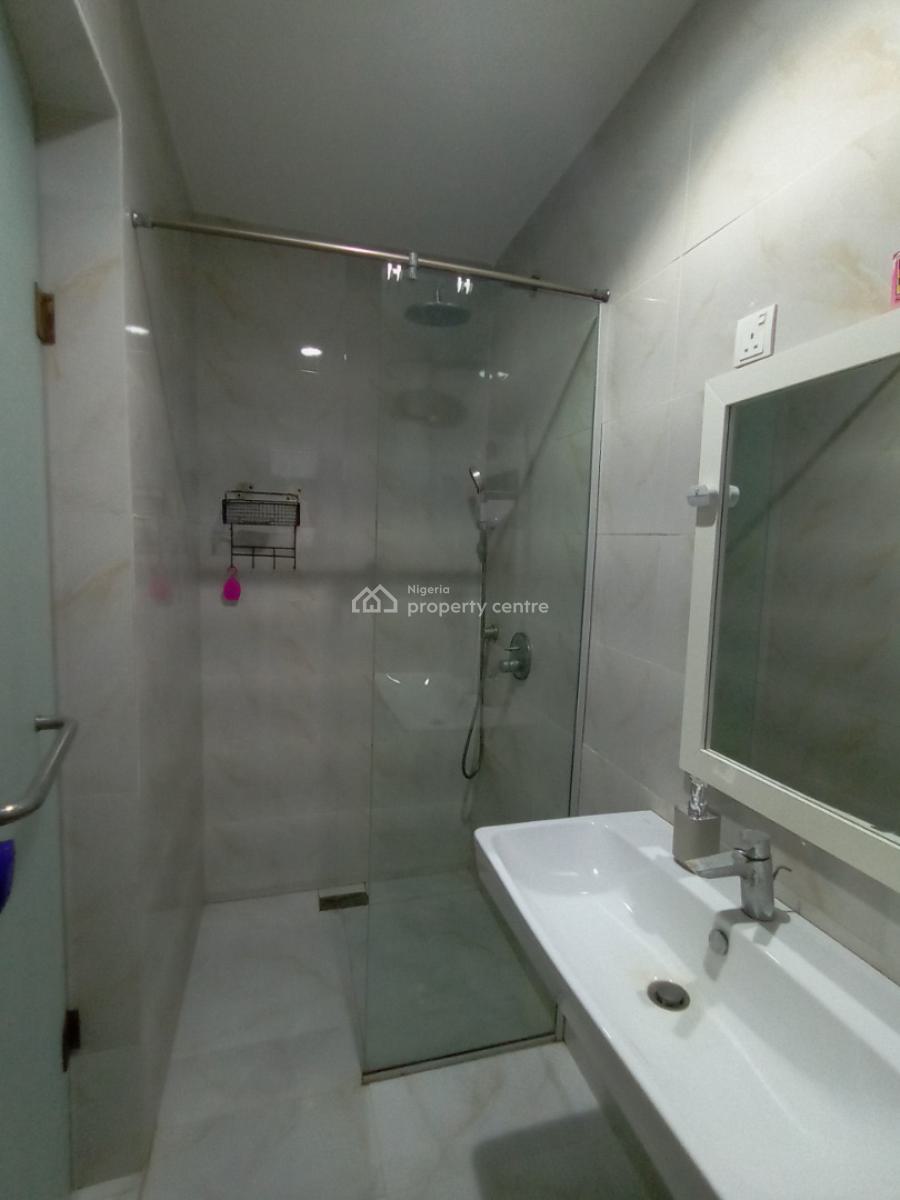 Executive 2 Bedroom Flat Upstairs, Off Mobil Road, Ajah, Lagos, Flat / Apartment for Rent