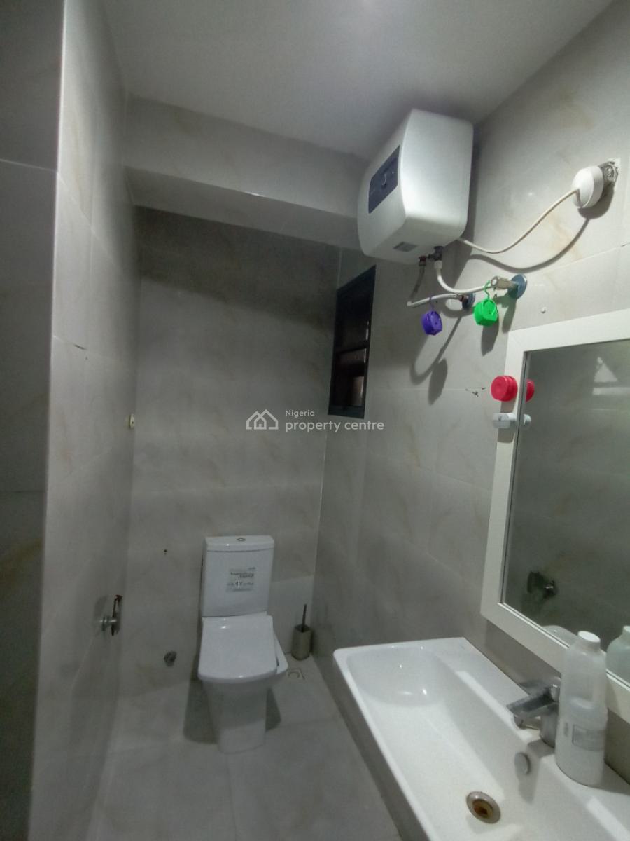 Executive 2 Bedroom Flat Upstairs, Off Mobil Road, Ajah, Lagos, Flat / Apartment for Rent
