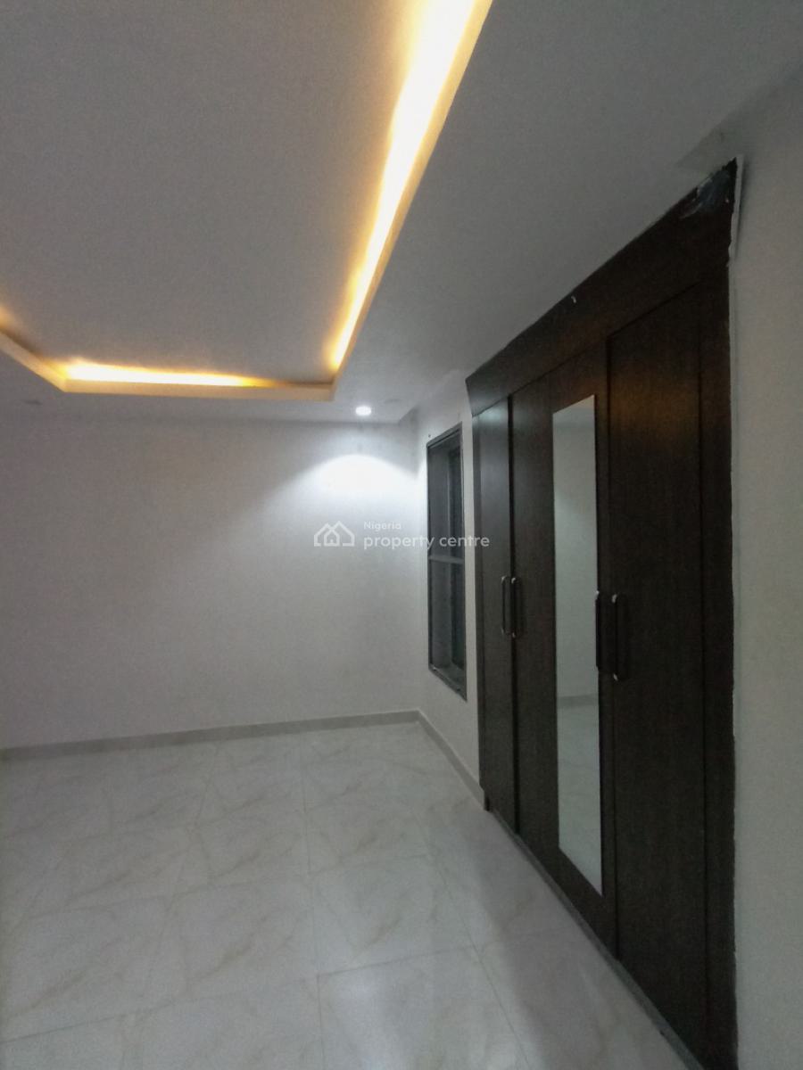 Executive 2 Bedroom Flat Upstairs, Off Mobil Road, Ajah, Lagos, Flat / Apartment for Rent