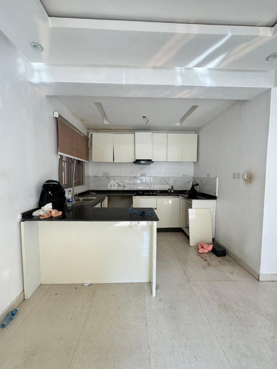 2-bedroom Maisonette, Lekki Phase 1, Lekki, Lagos, Flat / Apartment for Rent