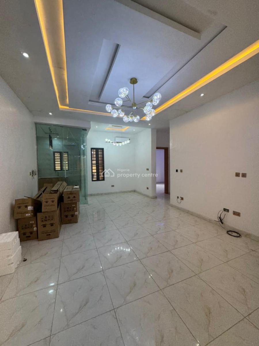 Luxury 2 Bedroom Apartment, New Road, Lekki Expressway, Lekki, Lagos, Flat / Apartment for Rent