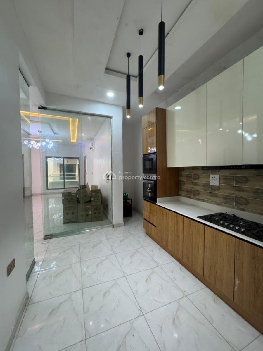 Luxury 2 Bedroom Apartment, New Road, Lekki Expressway, Lekki, Lagos, Flat / Apartment for Rent