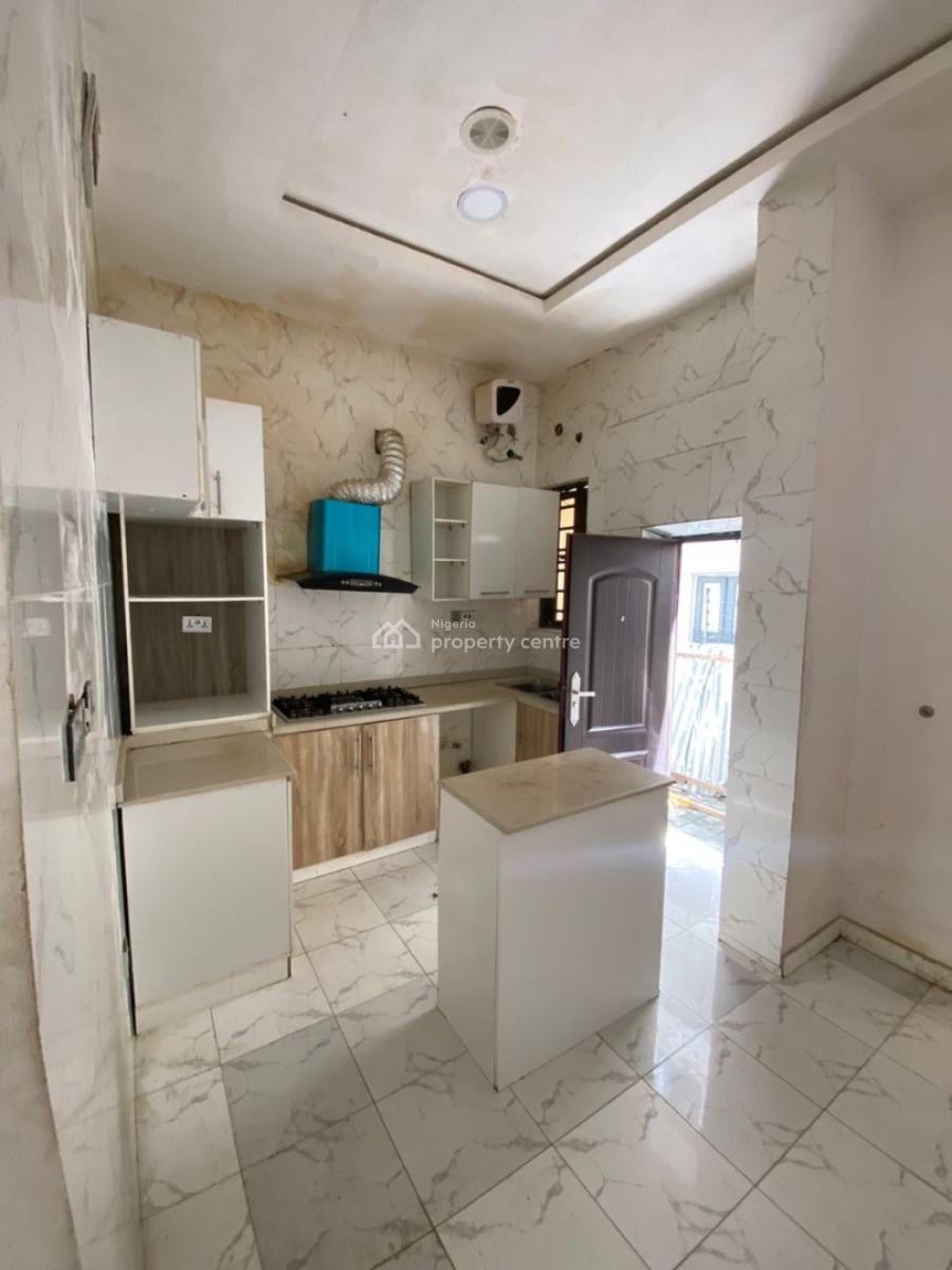 Fully Furnished 2 Bedrooms Apartment, Off Freedom Way, Lekki Phase 1, Lekki, Lagos, Flat / Apartment for Rent