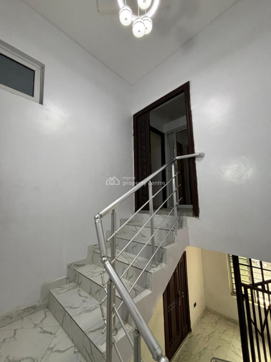 Fully Furnished Mini 2 Bedroom Penthouse, Ologolo, Lekki, Lagos, Flat / Apartment for Rent