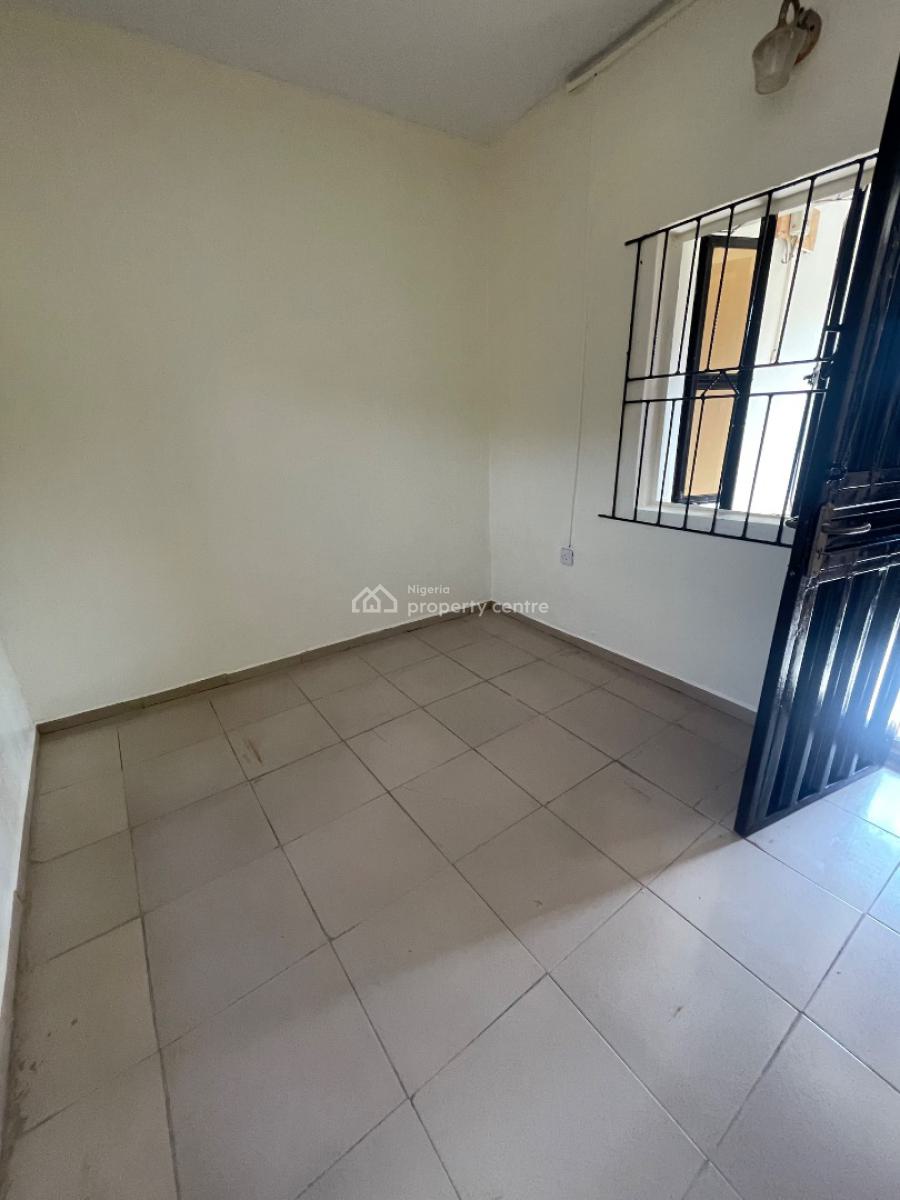 Newly Renovated 1 Bedroom Flat, Isokan Estate Off Harryman Block Bus Stop Osi, Ado-odo/ota, Ogun, Mini Flat (room and Parlour) for Rent