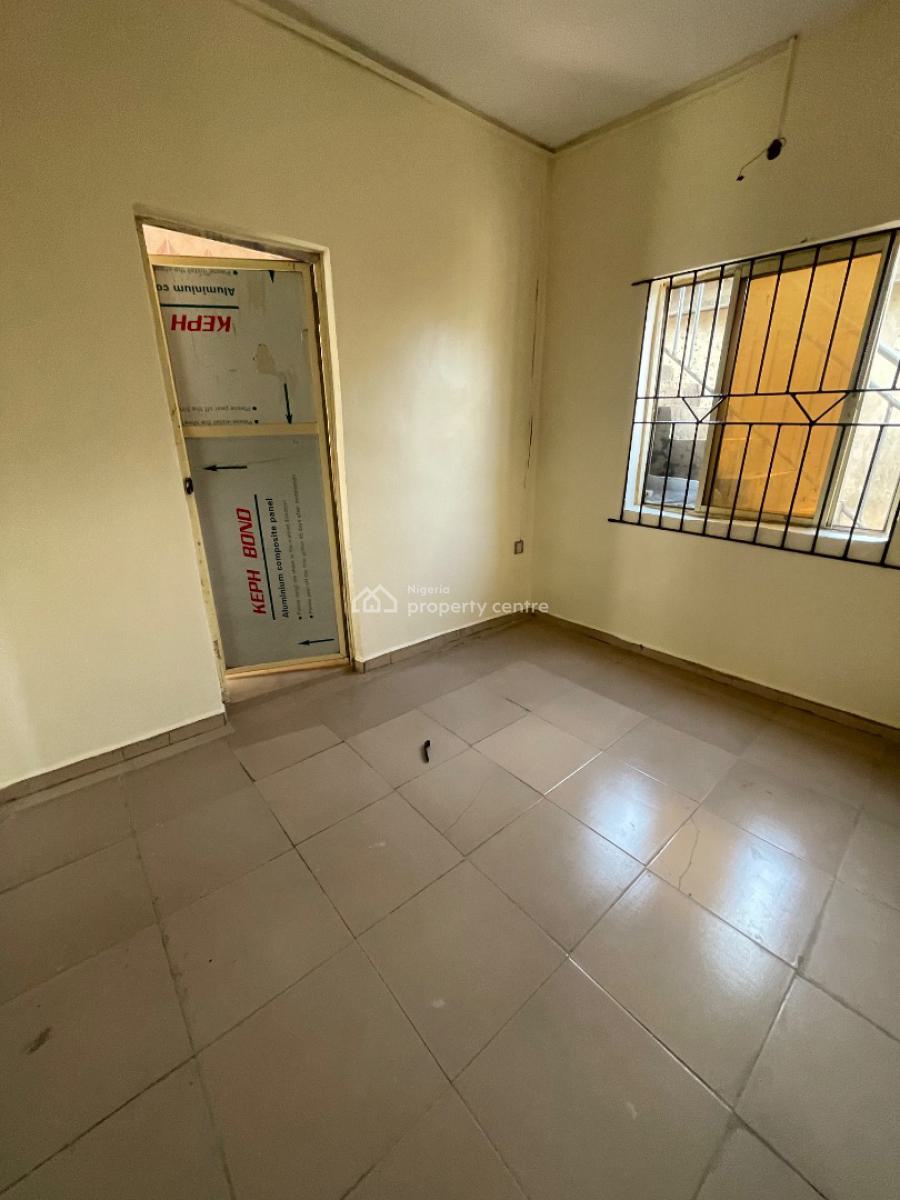 Newly Renovated 1 Bedroom Flat, Isokan Estate Off Harryman Block Bus Stop Osi, Ado-odo/ota, Ogun, Mini Flat (room and Parlour) for Rent