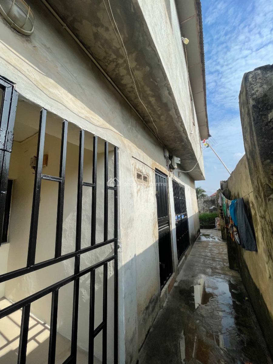 Newly Renovated 1 Bedroom Flat, Isokan Estate Off Harryman Block Bus Stop Osi, Ado-odo/ota, Ogun, Mini Flat (room and Parlour) for Rent