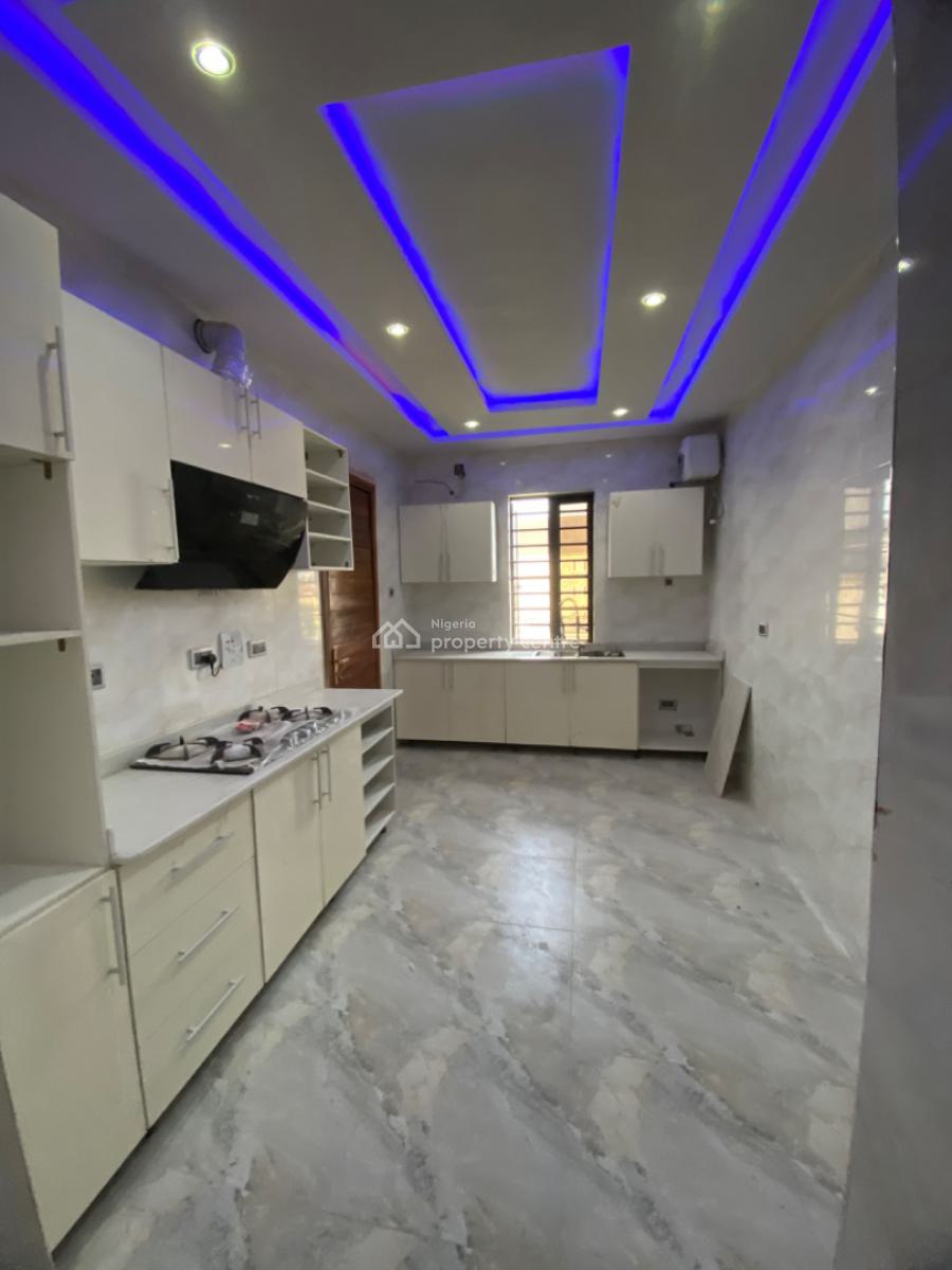 an Executive 3 Bedroom Flat, Ocean Palm Estate, Sangotedo, Ajah, Lagos, Flat / Apartment for Rent