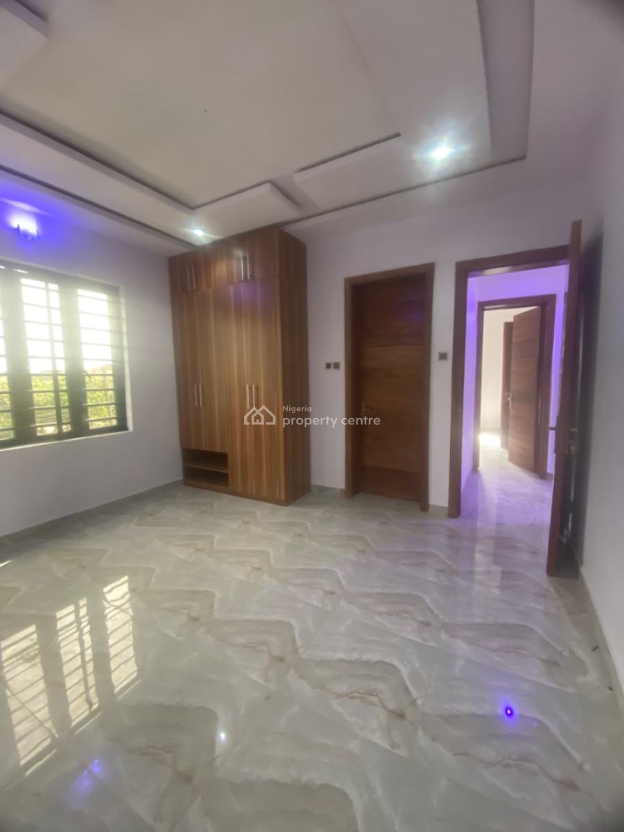 an Executive 3 Bedroom Flat, Ocean Palm Estate, Sangotedo, Ajah, Lagos, Flat / Apartment for Rent