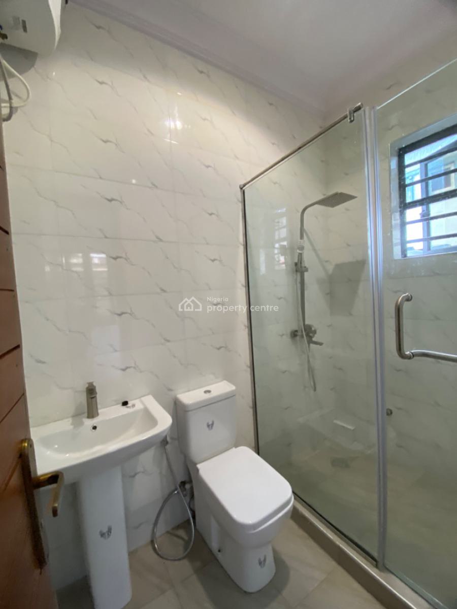 an Executive 3 Bedroom Flat, Ocean Palm Estate, Sangotedo, Ajah, Lagos, Flat / Apartment for Rent