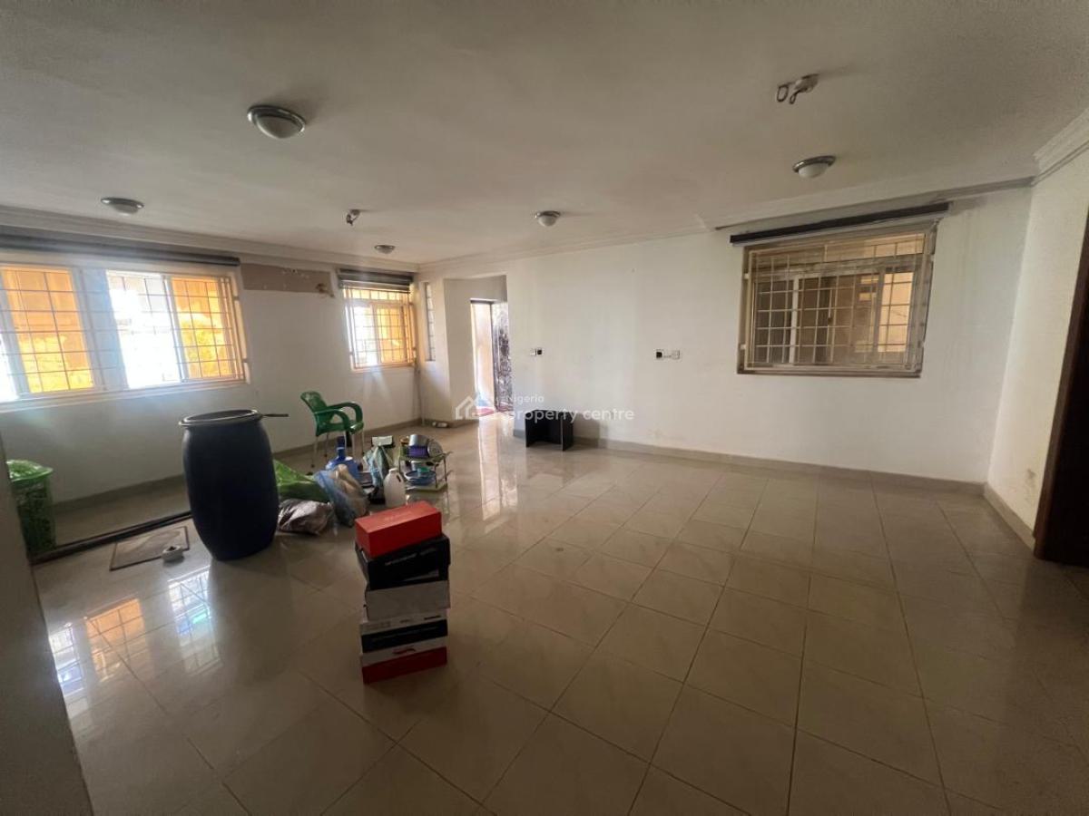 Clean 2 Bedroom Flat, Ground Floor , Tarred Rd, Secured Eststr, Apo Resettlement(tarred Rd, Apo, Abuja, Flat / Apartment for Rent
