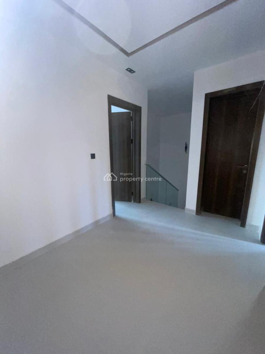 Luxurious 4 Bedroom Terrace Duplex with Pool, Lekki Phase 1, Lekki, Lagos, Terraced Duplex for Sale