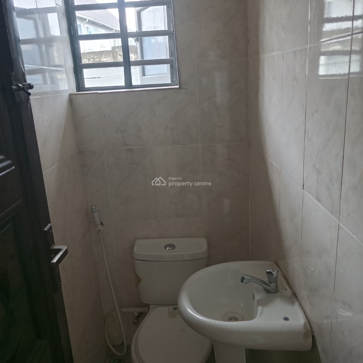 Two Bedroom Apartment, Seaside Estate, Badore, Ajah, Lagos, Flat / Apartment for Rent