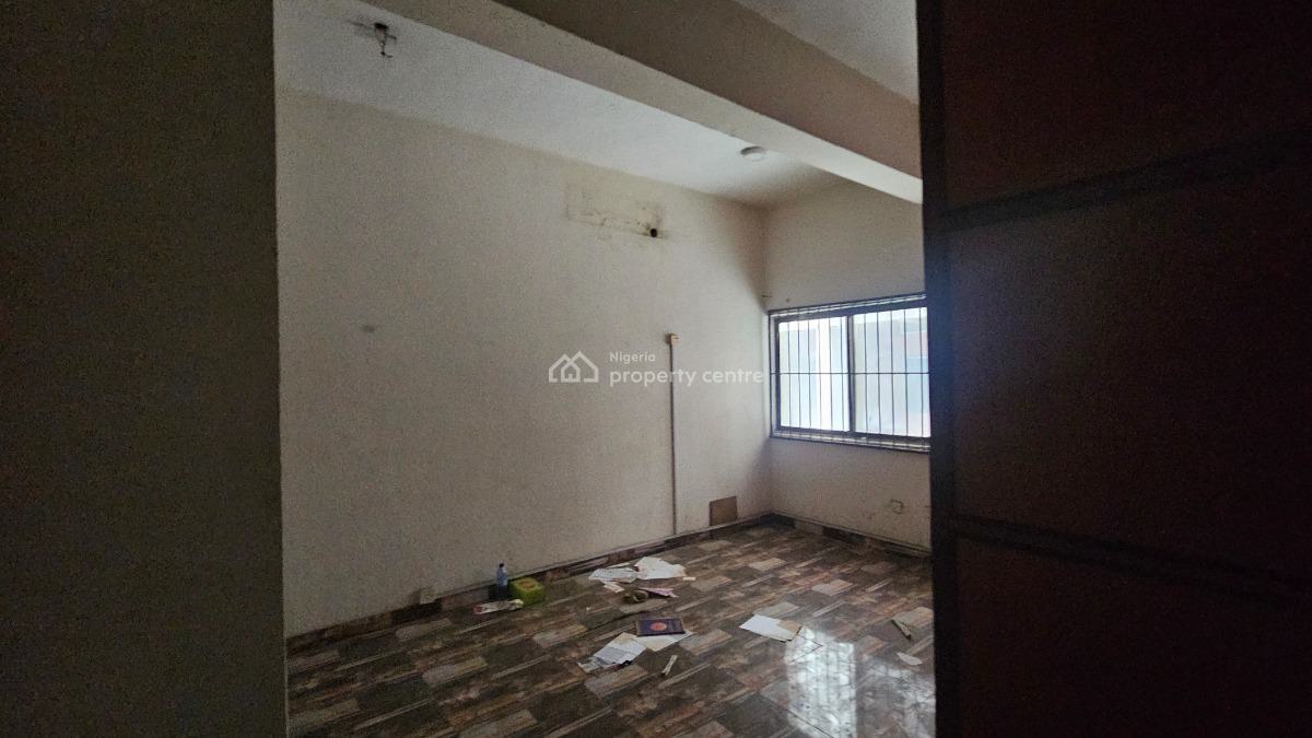 Strategically Located Open Plan Office Space Measuring 120sqm, Adeniyi Jones, Ikeja, Lagos, Office Space for Rent