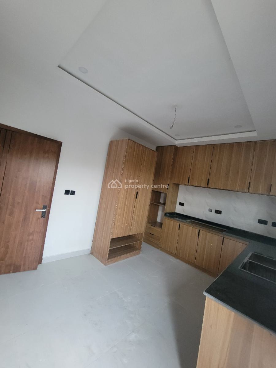 Spacious 3 Bedroom Duplex with Bq, Along Ogombo Road, Ajah, Lagos, Semi-detached Duplex for Rent