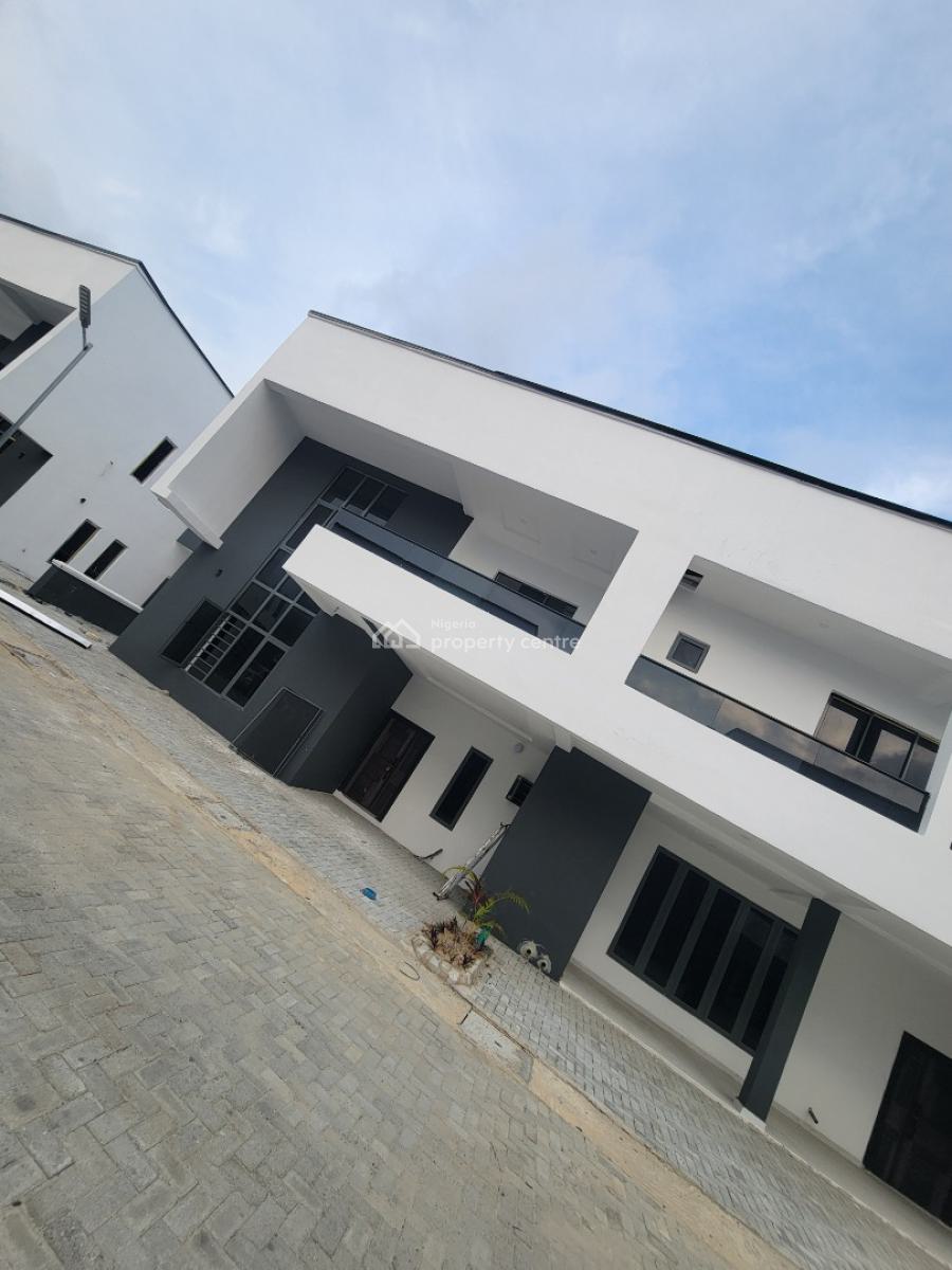 Spacious 3 Bedroom Duplex with Bq, Along Ogombo Road, Ajah, Lagos, Semi-detached Duplex for Rent