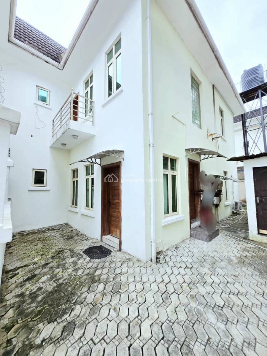 Spacious 2-bedroom Apartment, Lekki Phase 1, Lekki, Lagos, Flat / Apartment for Rent