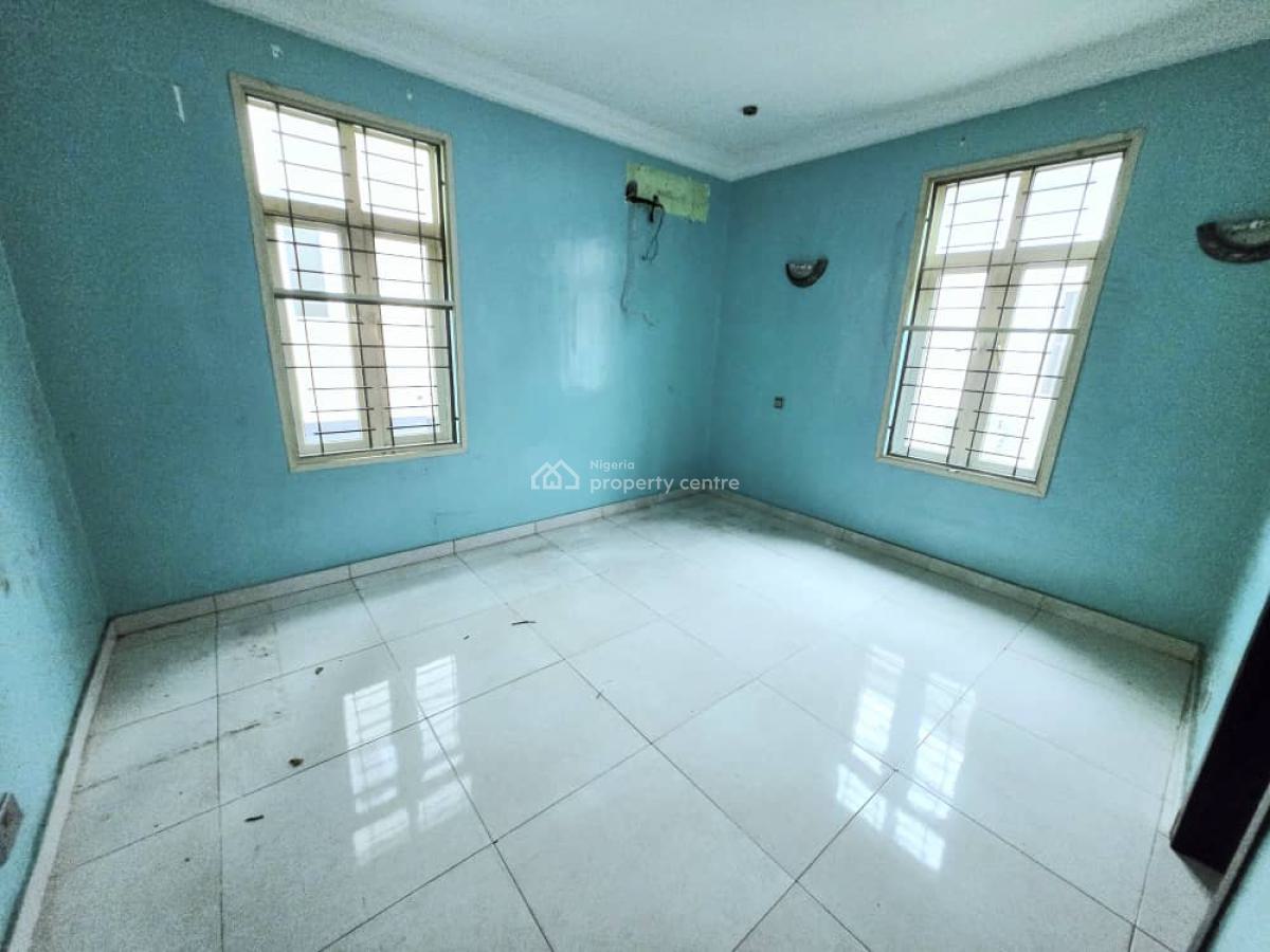 Spacious 2-bedroom Apartment, Lekki Phase 1, Lekki, Lagos, Flat / Apartment for Rent
