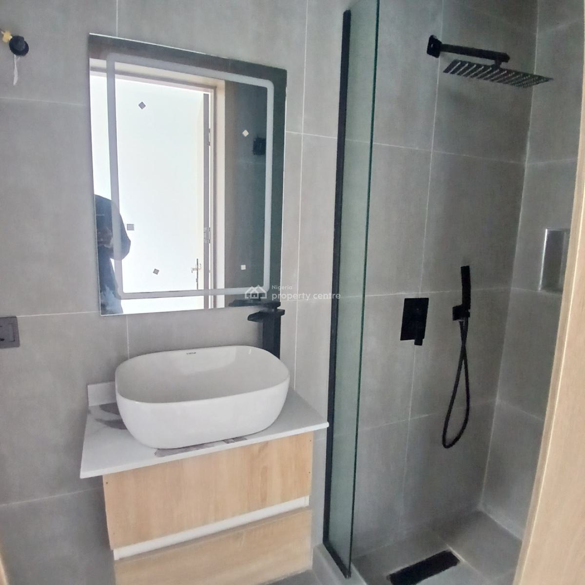 Luxury 2 Bedroom Apartment with  Swimming Pool, & Gym, Ikate, Lekki, Lagos, Flat / Apartment for Sale