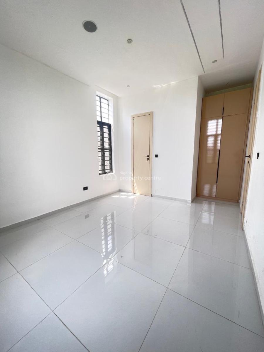 Classy 6 Bedroom Detached with a Room Bq, Chevron, Lekki, Lagos, Detached Duplex for Sale