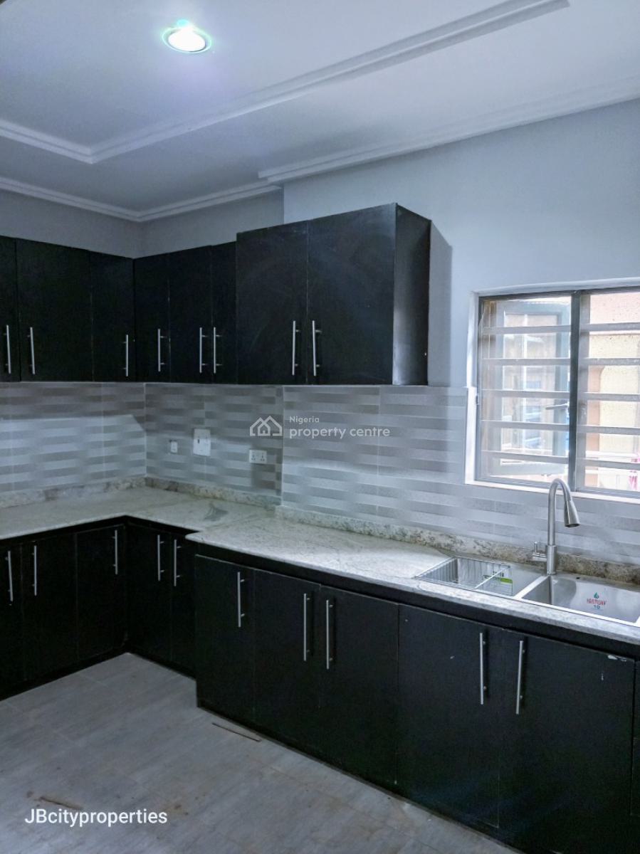 Luxury 2 Bedroom Spacious Apartment, Ogombo, Ajah, Lagos, Flat / Apartment for Rent