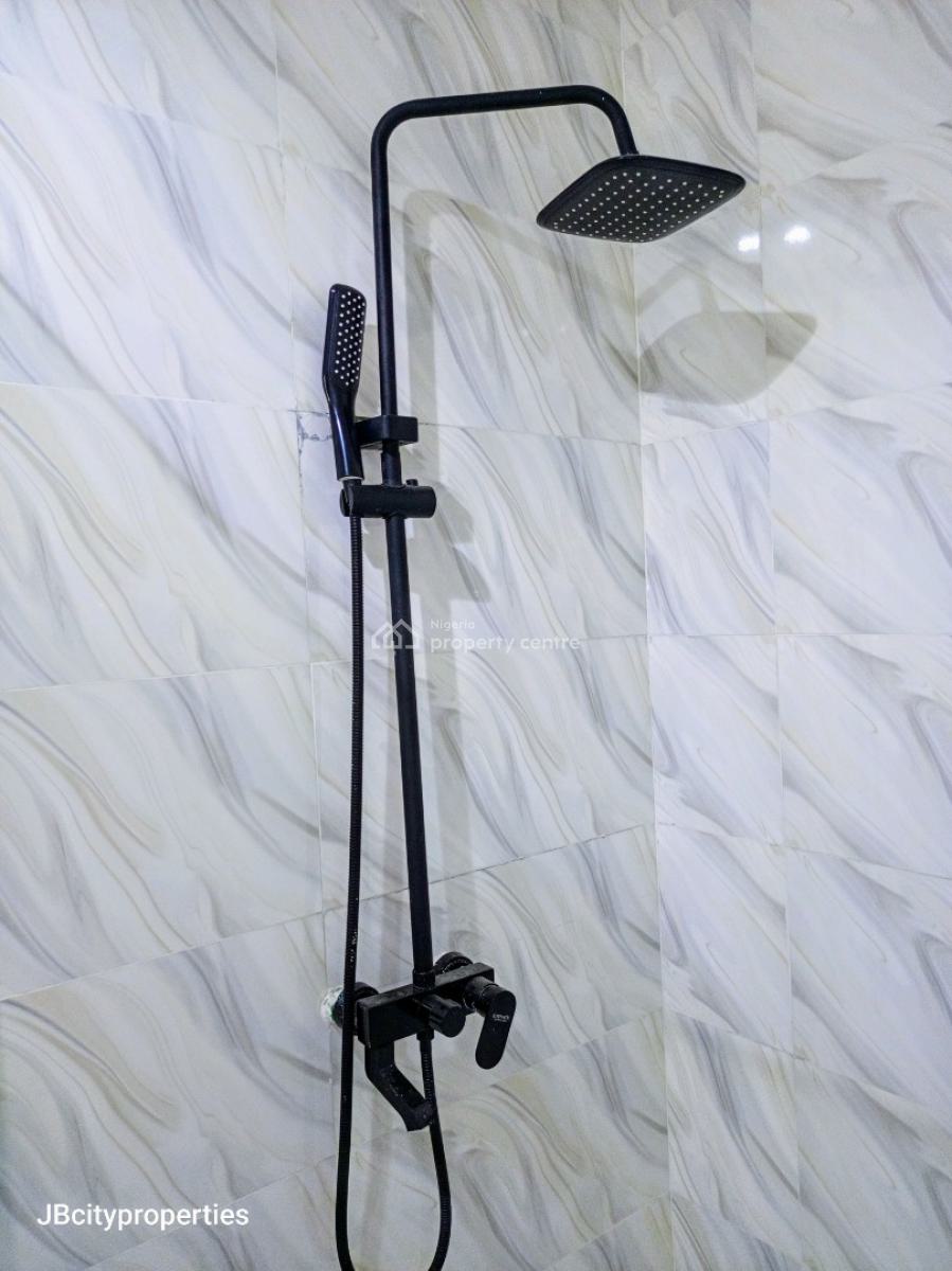 Luxury 2 Bedroom Spacious Apartment, Ogombo, Ajah, Lagos, Flat / Apartment for Rent