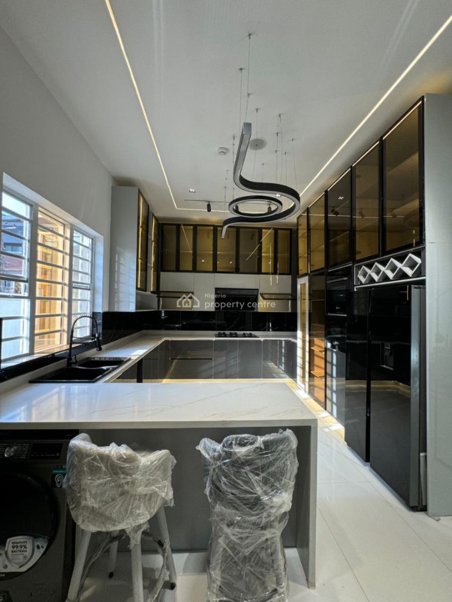 5-bedroom Detached Duplex with Bq, Lekki Phase 1, Lekki, Lagos, Detached Duplex for Sale