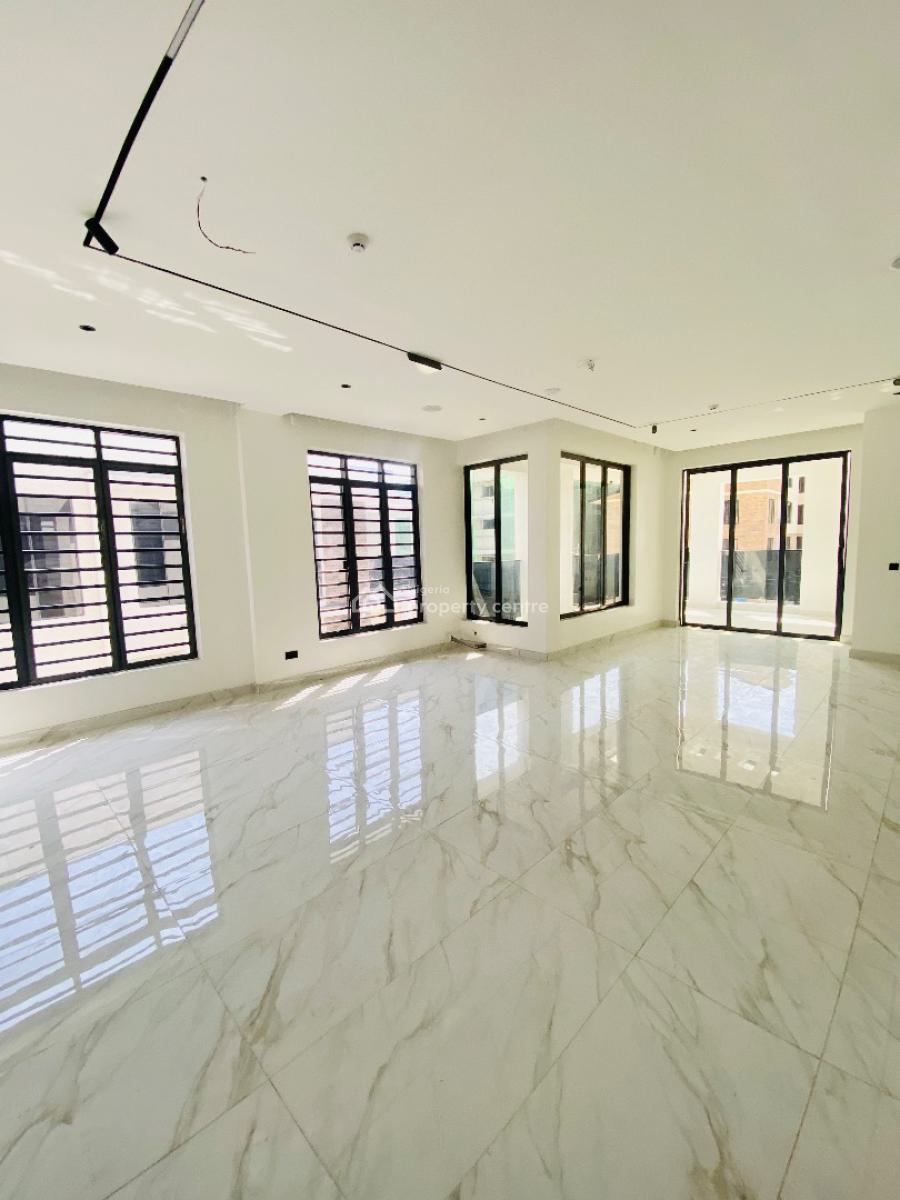 Beautiful 4-bedroom Penthouse, Lekki Phase 1, Lekki, Lagos, Flat / Apartment for Sale