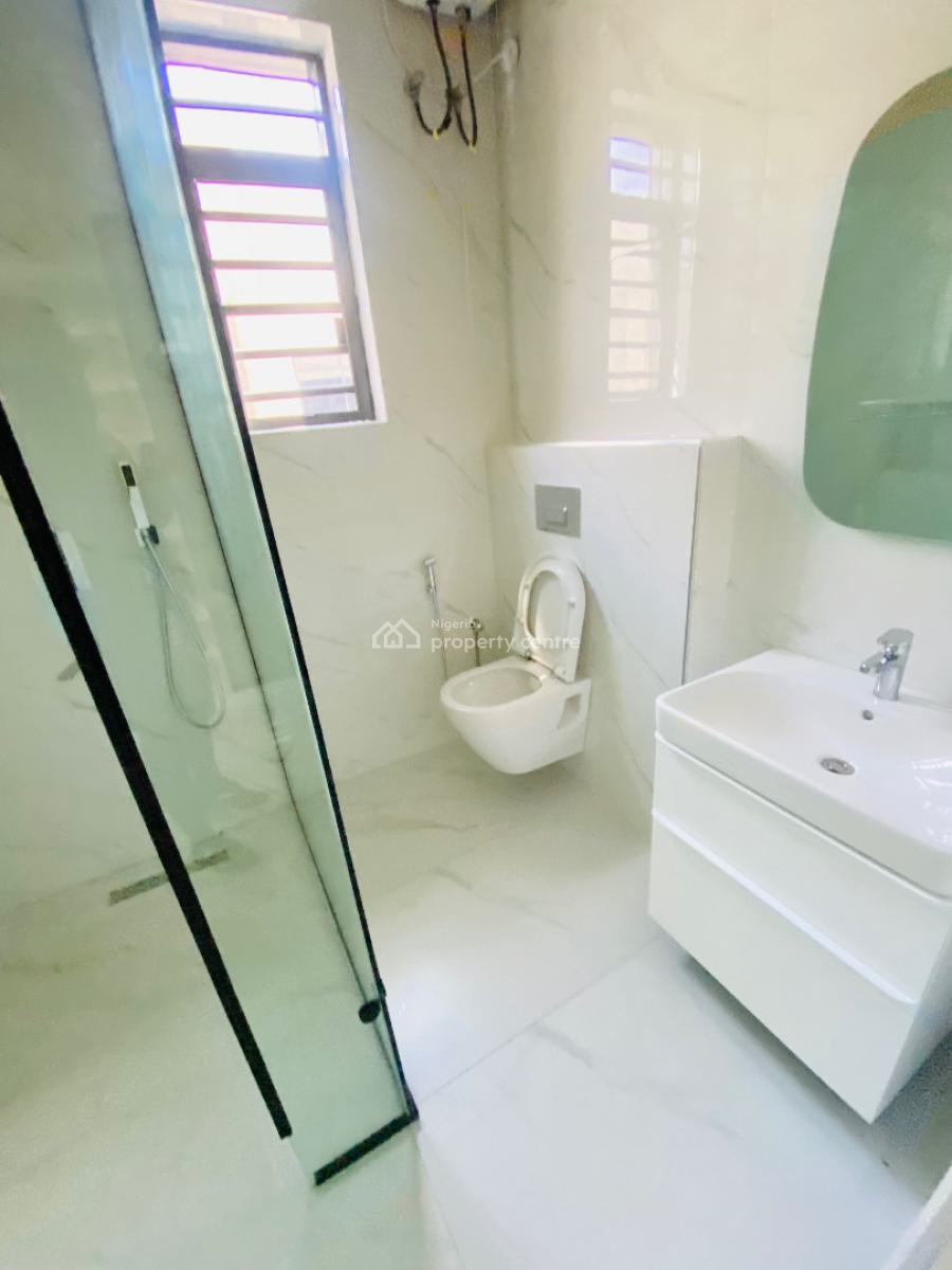 Beautiful 4-bedroom Penthouse, Lekki Phase 1, Lekki, Lagos, Flat / Apartment for Sale