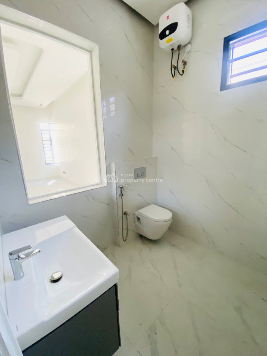 Beautiful 4-bedroom Penthouse, Lekki Phase 1, Lekki, Lagos, Flat / Apartment for Sale