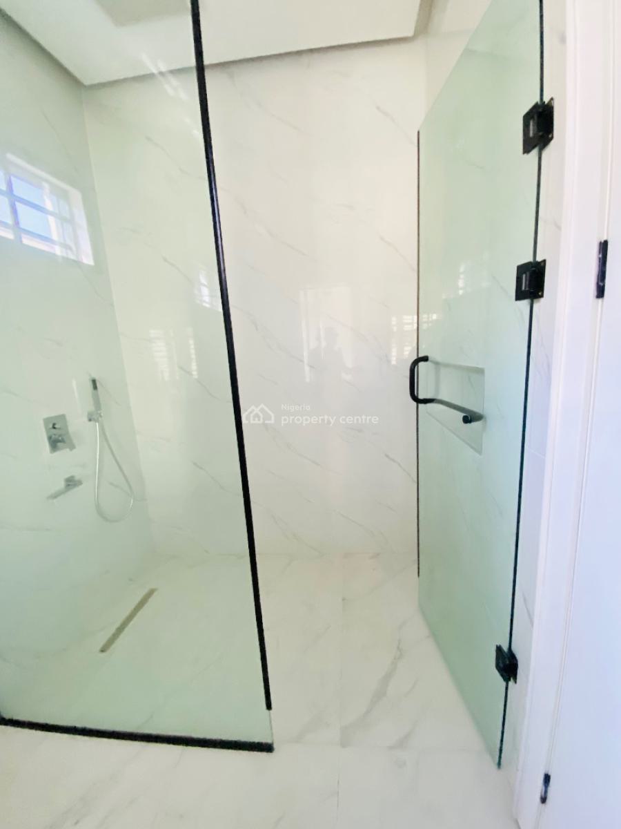 Beautiful 4-bedroom Penthouse, Lekki Phase 1, Lekki, Lagos, Flat / Apartment for Sale