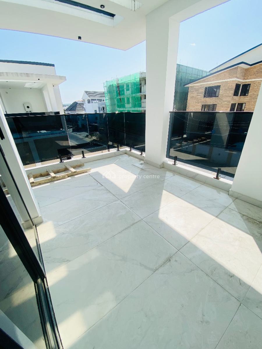 Beautiful 4-bedroom Penthouse, Lekki Phase 1, Lekki, Lagos, Flat / Apartment for Sale