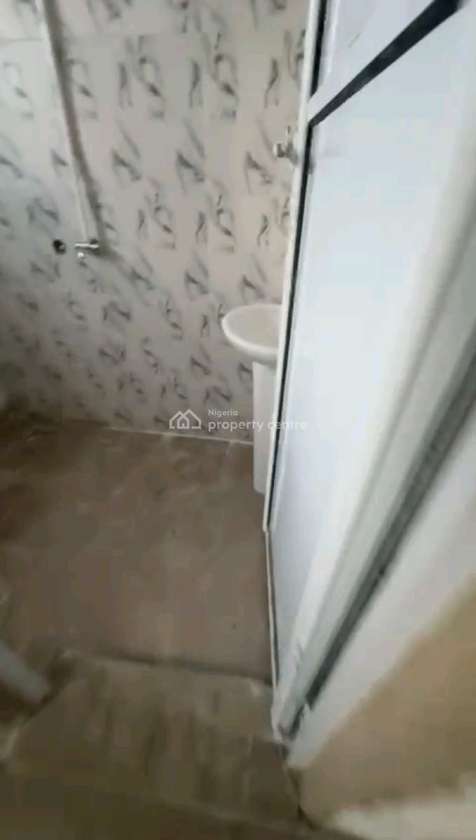 Standard and Executive 2 Bedroom Flat, Onipanu, Ilupeju, Lagos, Flat / Apartment for Rent