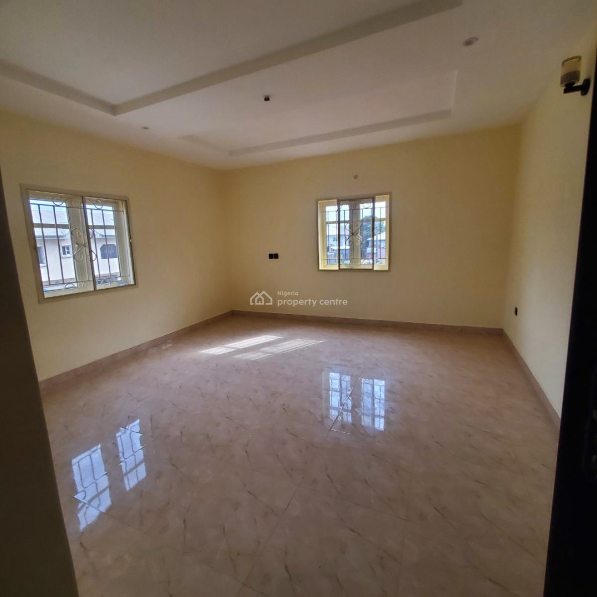 Spacious 3 Bedroom Flat, United Estate, Sangotedo, Ajah, Lagos, Flat / Apartment for Rent