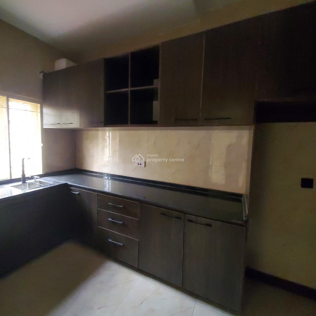 Spacious 3 Bedroom Flat, United Estate, Sangotedo, Ajah, Lagos, Flat / Apartment for Rent