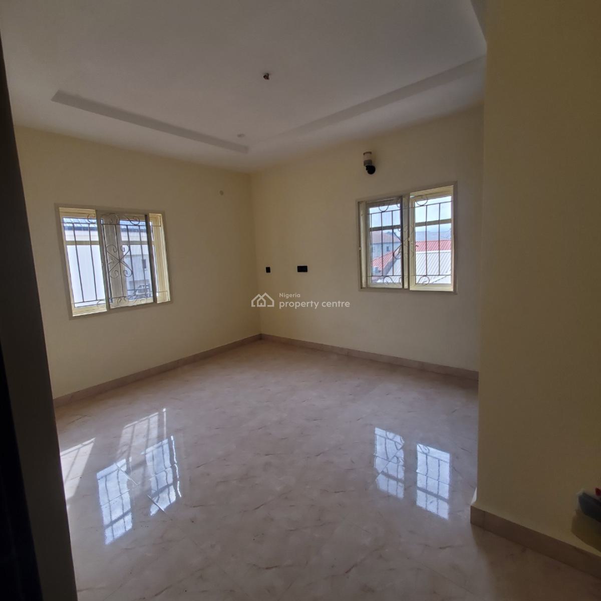 Spacious 3 Bedroom Flat, United Estate, Sangotedo, Ajah, Lagos, Flat / Apartment for Rent