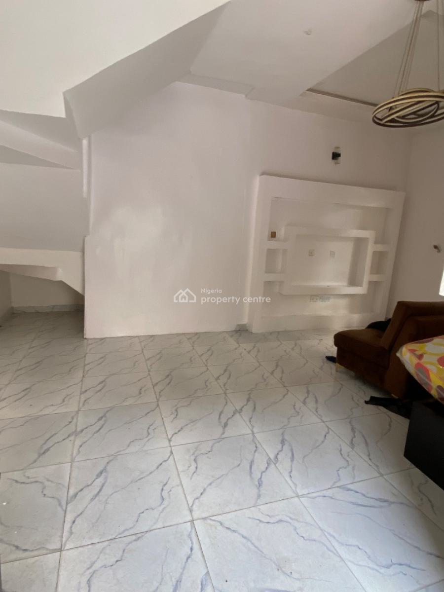Luxury Spacious Studio, One Room &open Kitchen, Lekki Conservative Center , in a Secured Estate, Lekki, Lagos, Self Contain (single Rooms) for Rent