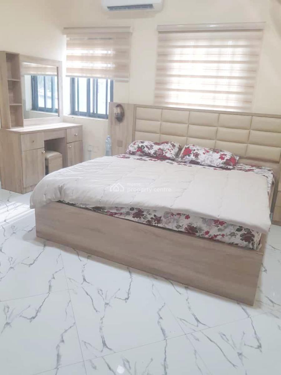 Decent  3 Bedroom Flat, Ikeja Gra, Ikeja, Lagos, Flat / Apartment for Rent