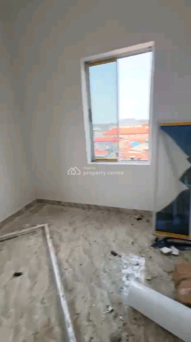 Standard and Spacious Mini Flat, Ladilak, Shomolu, Lagos, Mini Flat (room and Parlour) for Rent